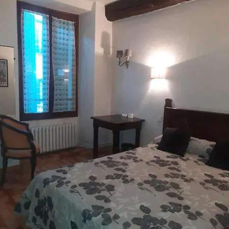 Hôtel Central 2*